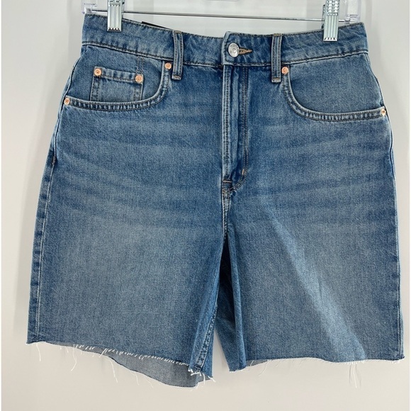H & M DIVIDED BERMUDA HIGH WAIST JEAN SHORTS 6 NEW WITH TAGS - Picture 1 of 6